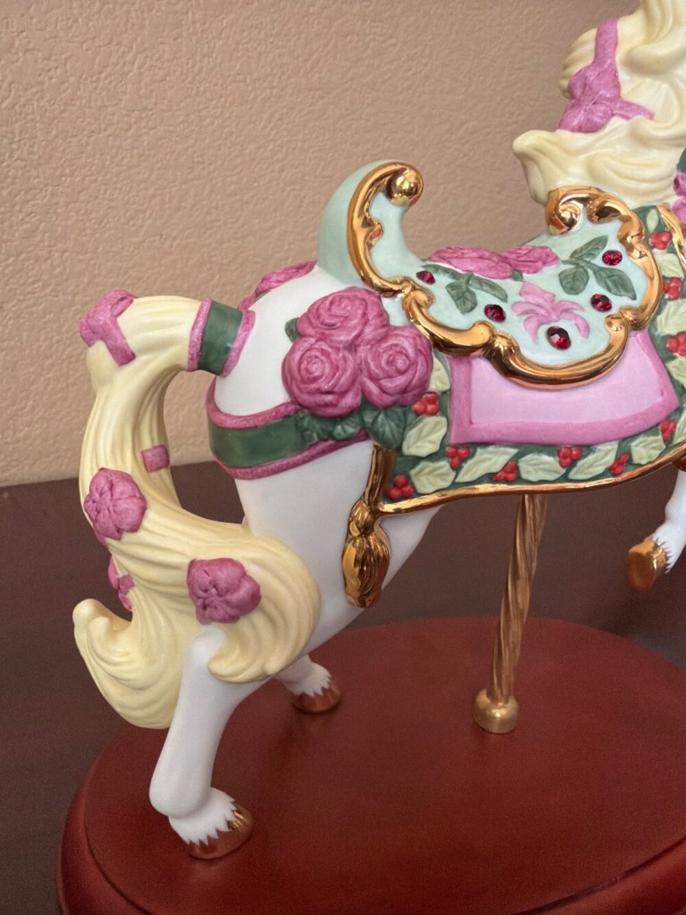 2009 Lenox Limited Edition "Rubies & Roses" Porcelain Carousel Horse w/FLAW - Picture 9 of 16